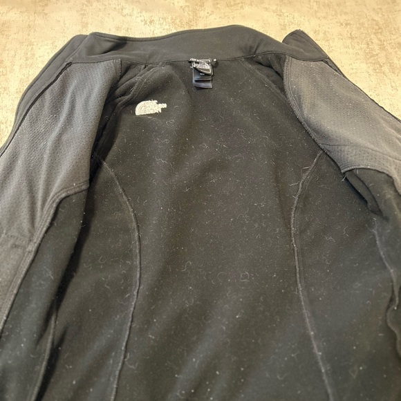 The North Face Waterproof Jacket.  Preloved Condition - Picture 6 of 8